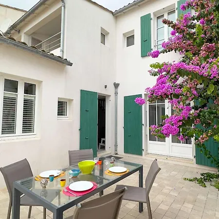 Sur Le Port De St Martin Villa